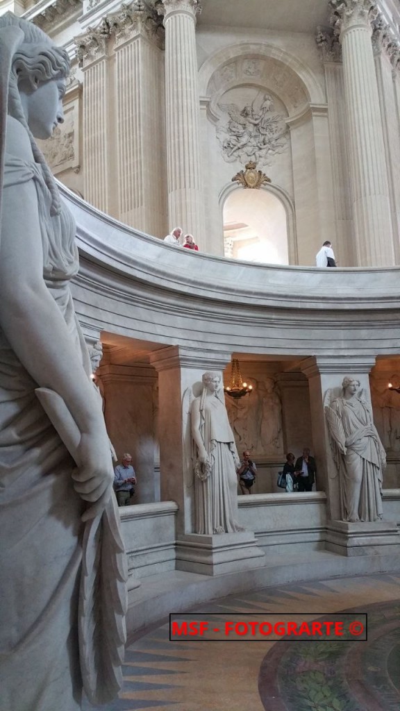 Las "Victorias" de la Tumba de Napoleón. Hôtel des Invalides. París.